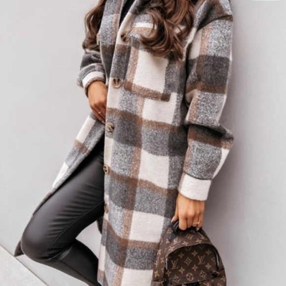 Jackets & Blazers - Plaid Print Shacket